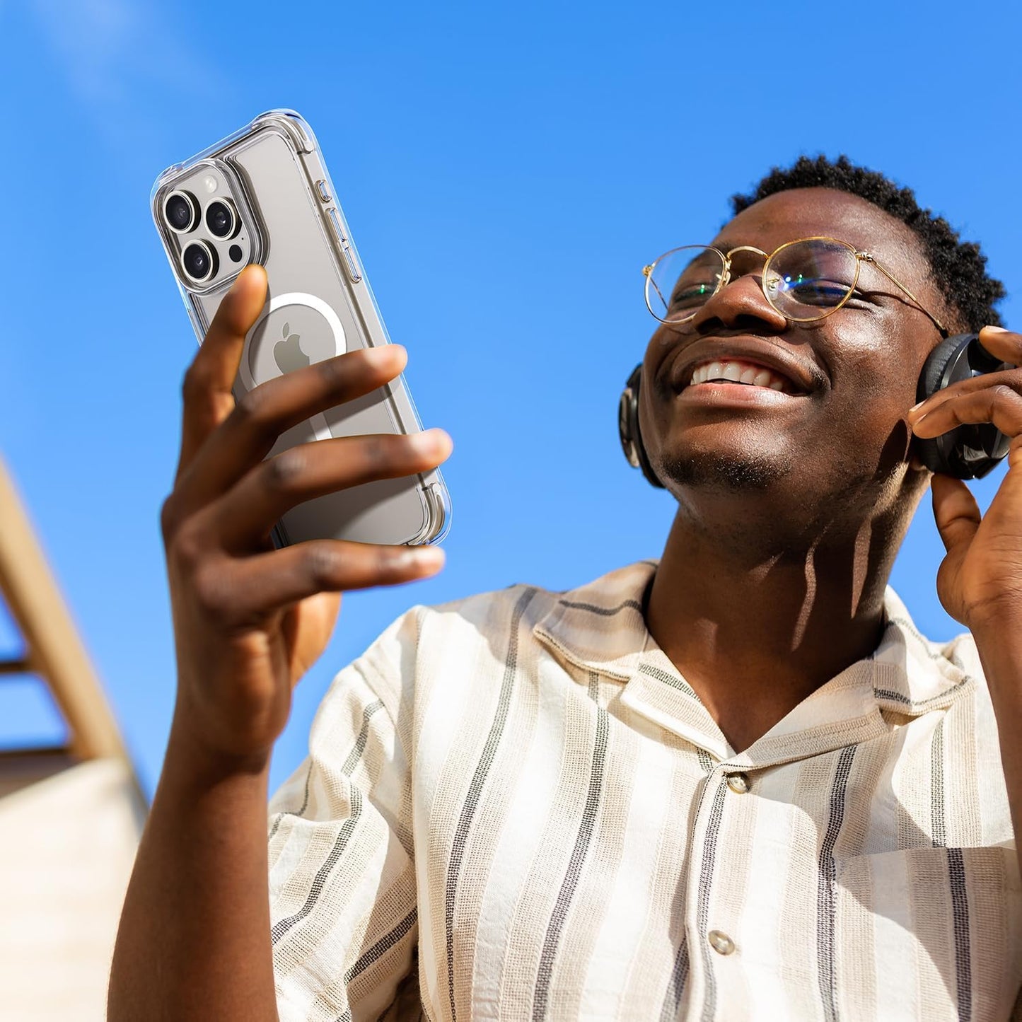 CrystalGuard i16: Clear, Tough, Anti-Yellowing Case