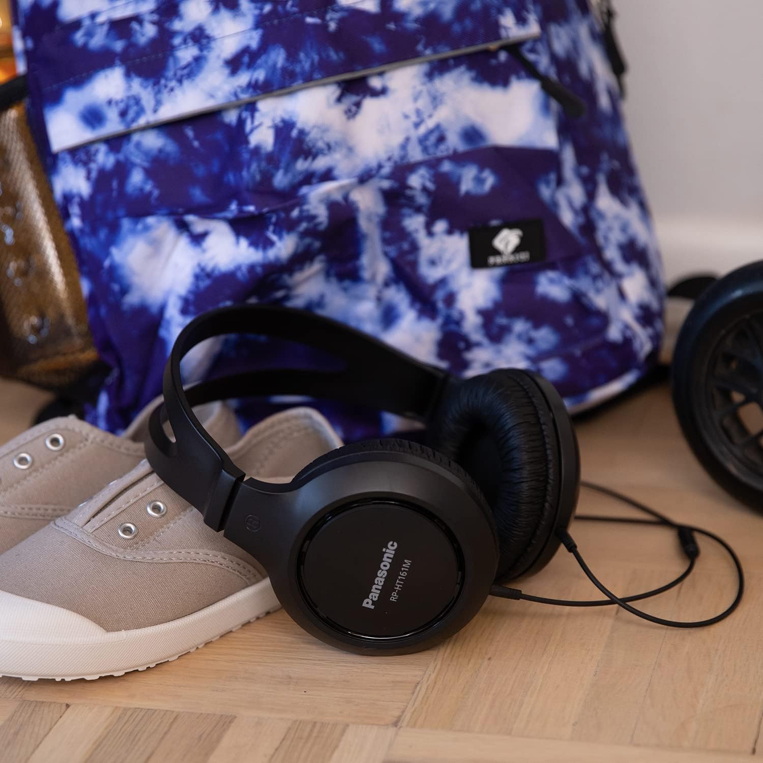 Panasonic RP-HT161-K: Lightweight Bass-Enhanced Headphones - Small Enterprise