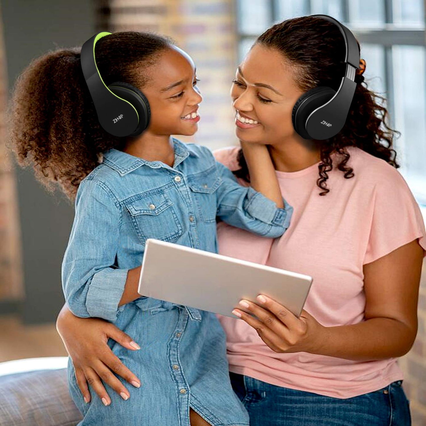 ZIHNIC RoseGold Bluetooth Over-Ear Headphones - Small Enterprise