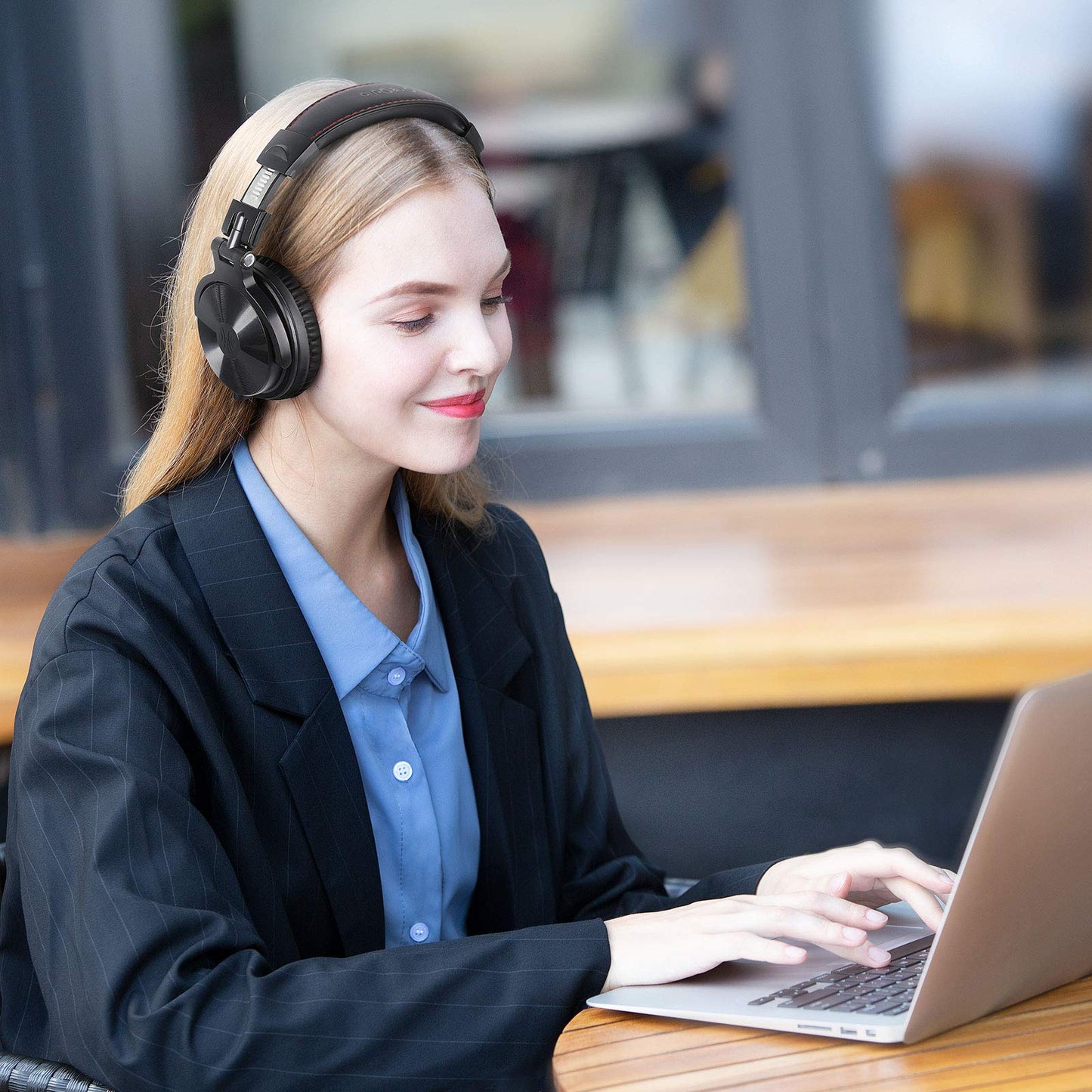 OneOdio ProC: 110Hr Bluetooth Foldable Bass Headset