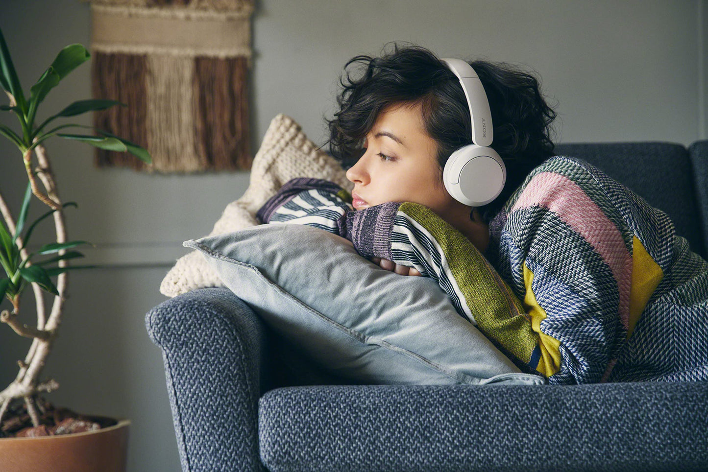 Sony WH-CH520: Blue Wireless On-Ear Headphones - Small Enterprise