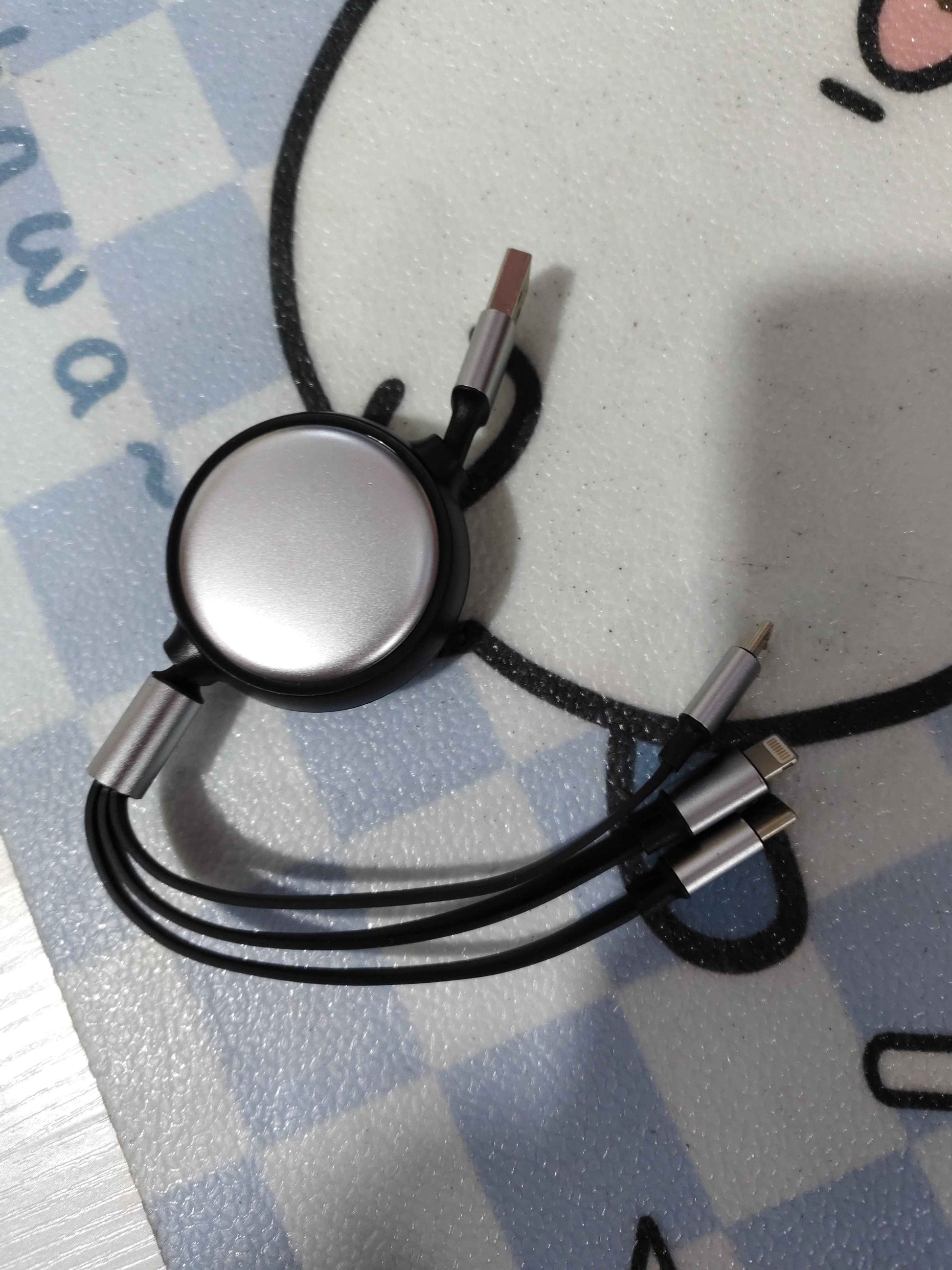 3 in 1 Retractable USB C/Micro USB Charging Cable