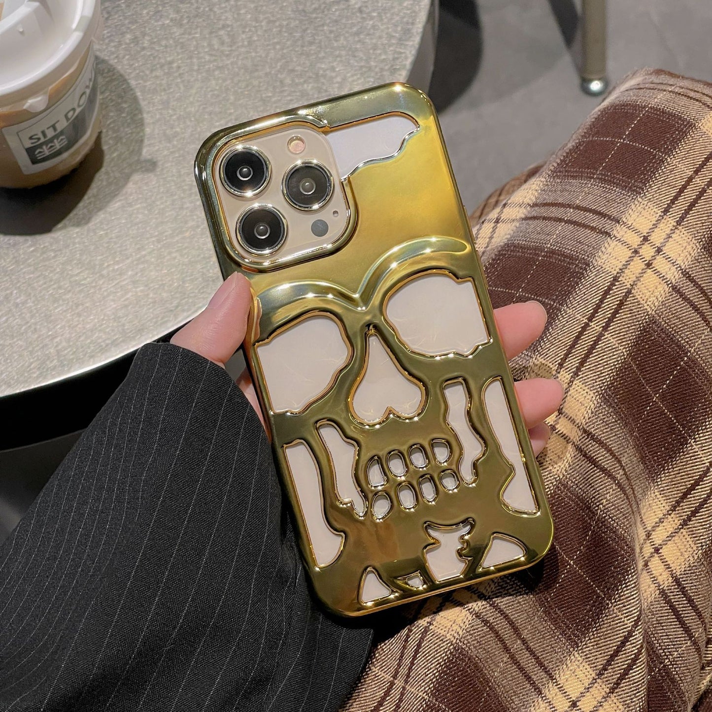 Luxury Plating 3D Skull Phone Case For I-Phone 14 Pro Max 13 12 11 Plus Breathable Glossy Hollow Out Gold Metallic Paint - Small Enterprise
