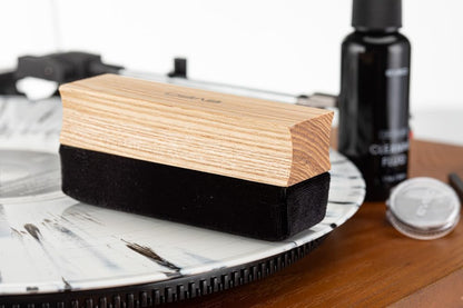 SpinShine: 4-in-1 Premium Vinyl Cleaning Kit