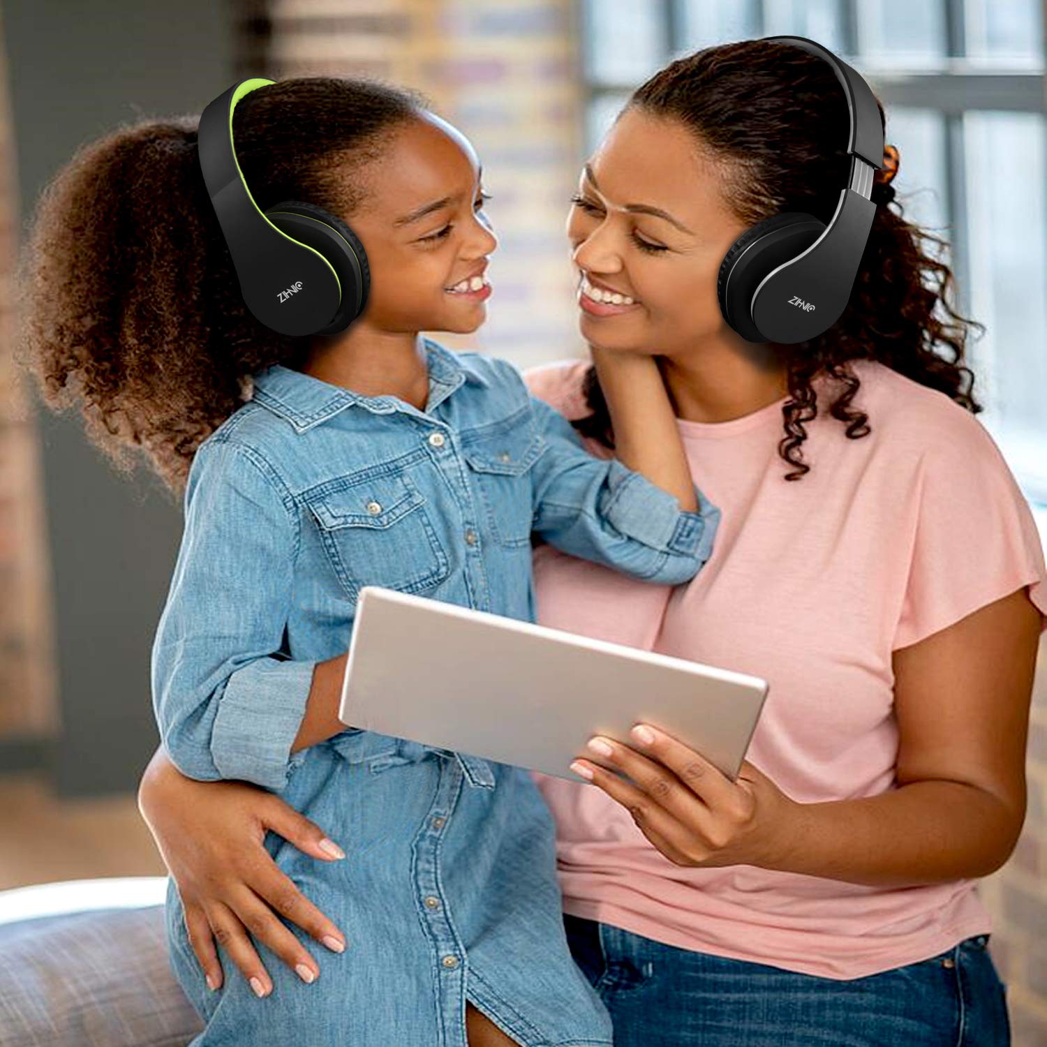 ZIHNIC RoseGold Bluetooth Over-Ear Headphones - Small Enterprise