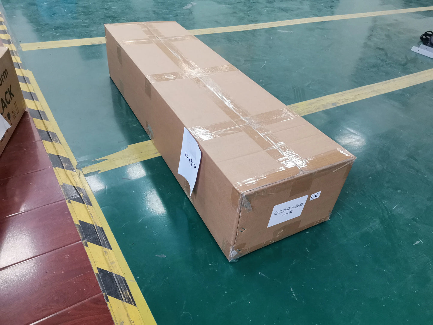 Black or White Electric Stand Up Desk Two/Three Sections Electric Dual Motor Height Adjustable Table Lifting Desk Frame